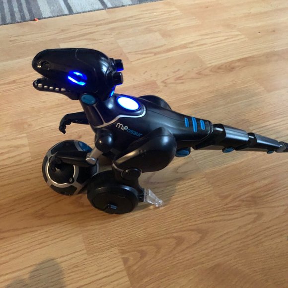 MiPosaur - Picture 7 of 8